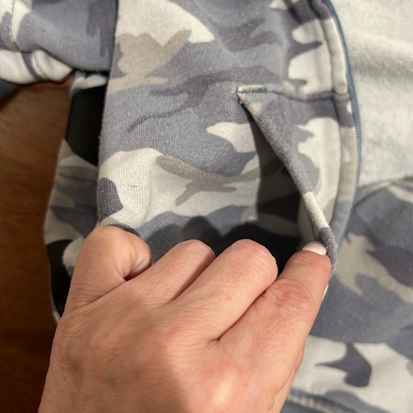 Abercrombie and Fitch Fleece lined Jacket Blue Camo - Picture 8 of 9